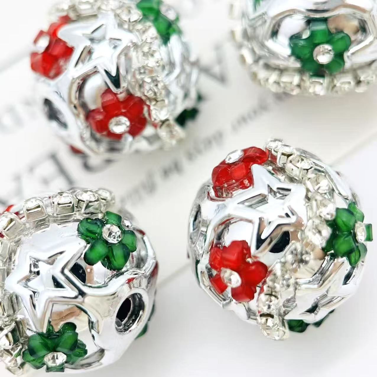 S49ゴージャスクリスマスビーズ(16mm)