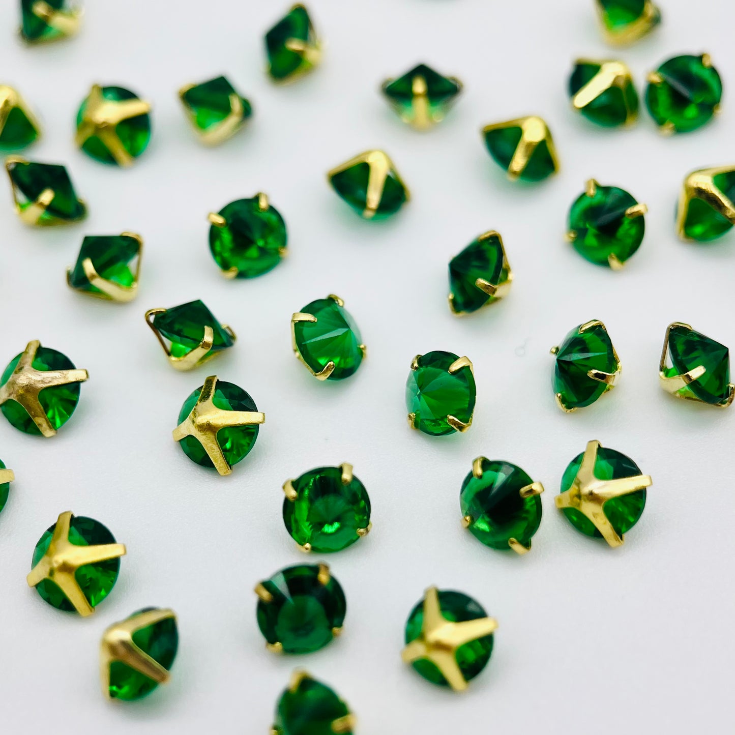 S48キラダイヤ形ビーズ