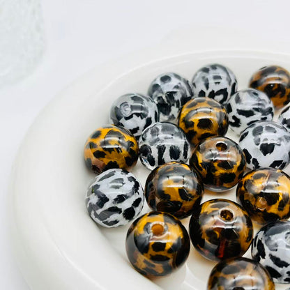 S56豹柄アクリルビーズ（16MM）