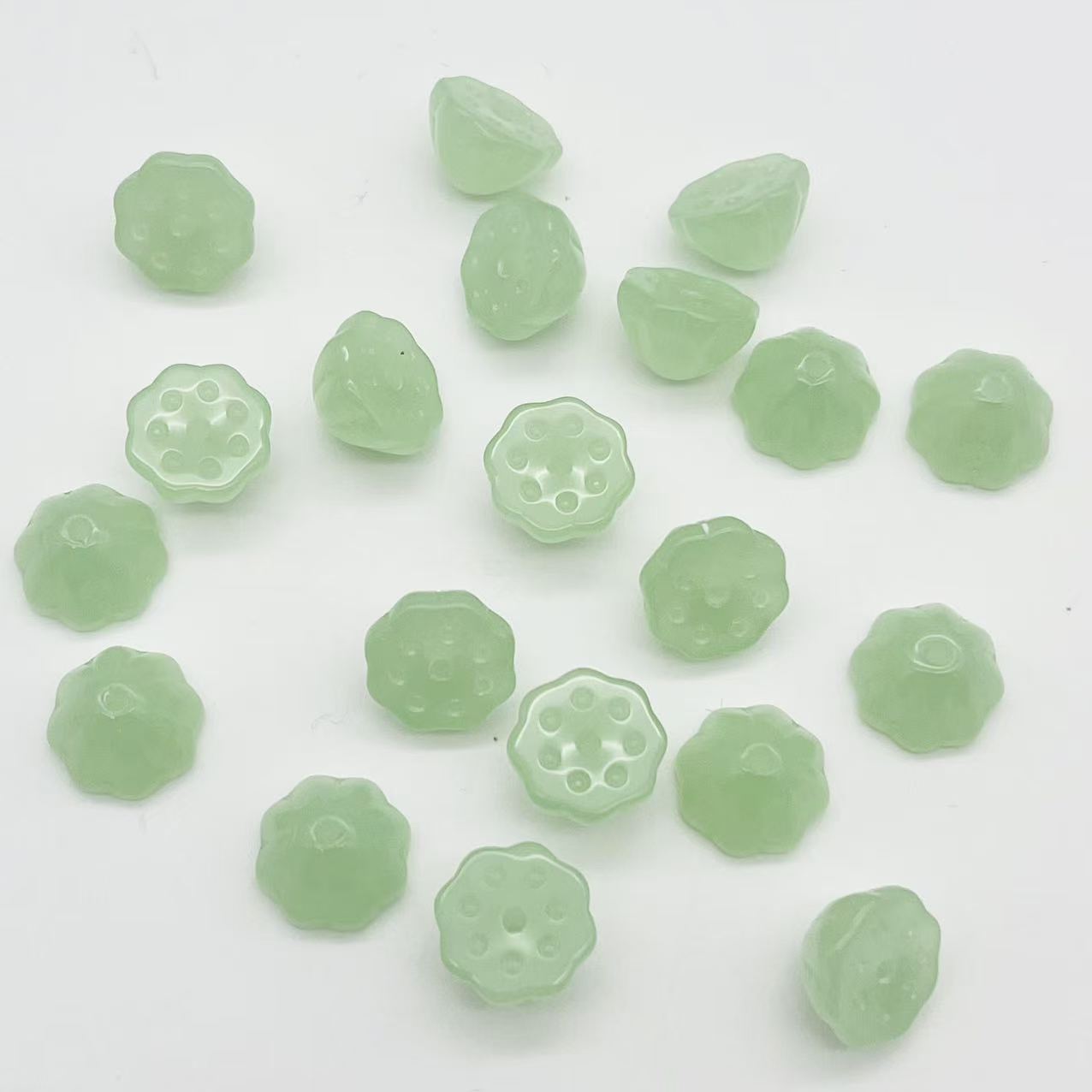 D32ガラス製蓮の実（10mm)
