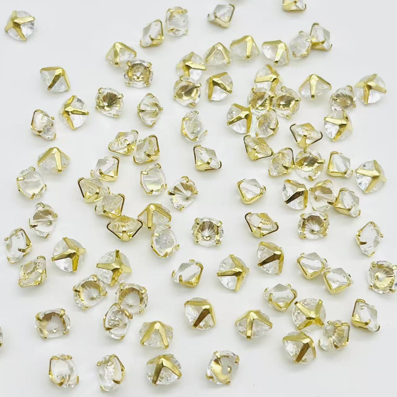 S48キラダイヤ形ビーズ