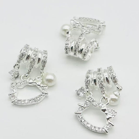 Y66 白猫チャーム